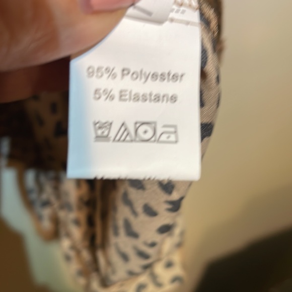 Cheetah Print Long Sleeve Tunic NWOT - Picture 8 of 8